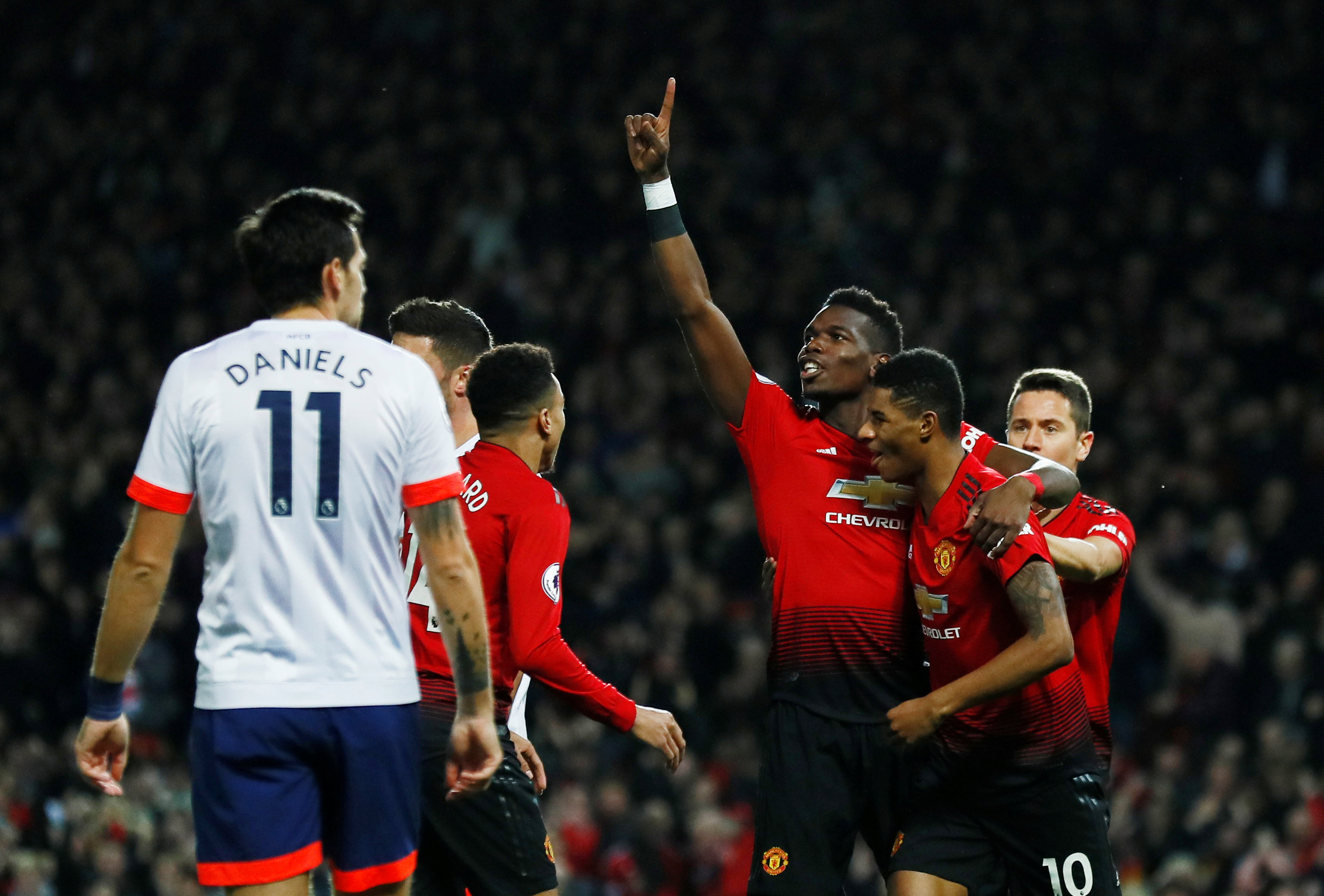 却意外地离 却意外地离